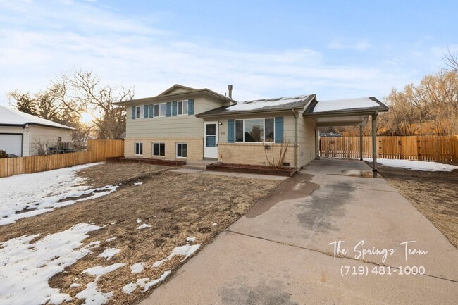 210 Kilmer Ct in Colorado Springs, CO - Building Photo - Building Photo