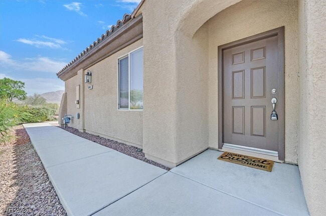 8948 Echo Grande Dr in Las Vegas, NV - Building Photo - Building Photo