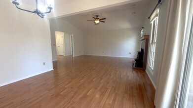 36 Kirkcaldy Dr in Bella Vista, AR - Building Photo - Building Photo