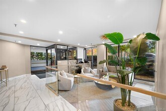 141 Great Neck Rd in Great Neck, NY - Building Photo - Building Photo