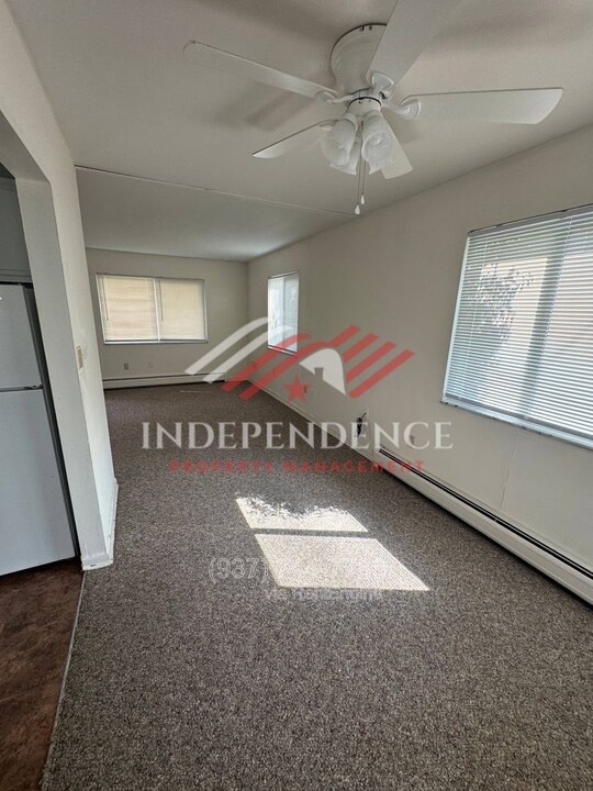 471 Ginger Pl in Trotwood, OH - Building Photo