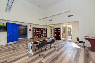 Oasis Manor - Senior Housing Apartments in Philadelphia, PA - Building Photo - Interior Photo