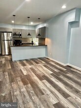 542 Stanbridge St in Norristown, PA - Building Photo - Building Photo