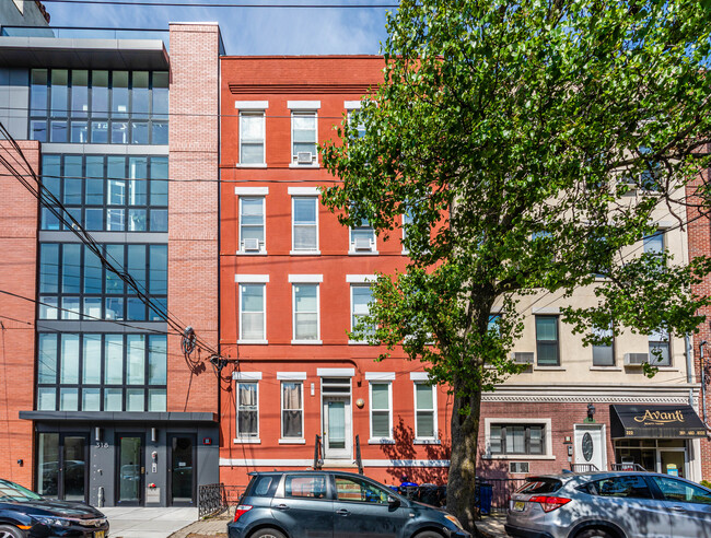 320 Madison St in Hoboken, NJ - Building Photo - Building Photo