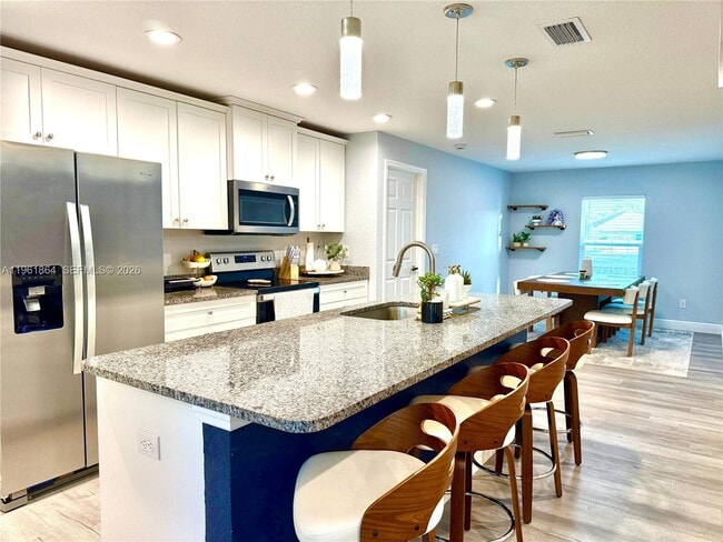 274 Tindal St in Palm Bay, FL - Building Photo - Building Photo