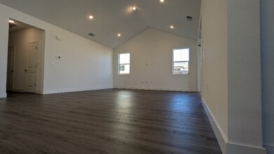4181 Crested Butte Wy in Rancho Cordova, CA - Building Photo - Building Photo