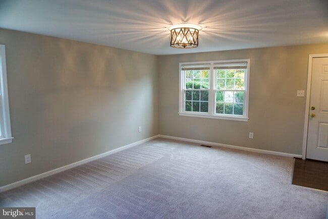 property at 7341 Crestleigh Cir
