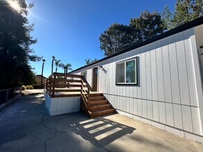 11264 Crazy Horse Dr in Lakeside, CA - Building Photo - Building Photo