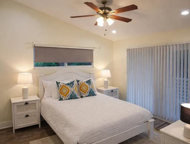 902 Palm Ave in Boca Raton, FL - Building Photo - Building Photo