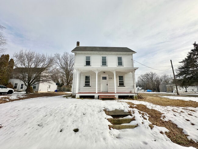 338 Broad St in Elmer, NJ - Foto de edificio - Building Photo