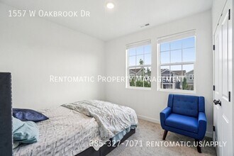 1557 W Oakbrook Dr in South Jordan, UT - Building Photo - Building Photo