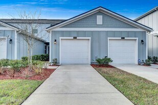 9008 Gifford Dr in Jacksonville, FL - Building Photo