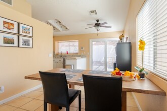 8412 Surfs Up Dr in Las Vegas, NV - Building Photo - Building Photo