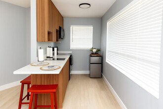 318 Walnut St in Hollywood, FL - Building Photo - Building Photo