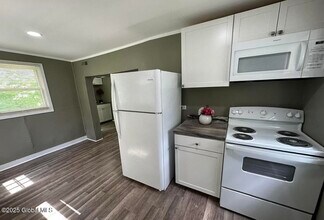 450 Hudson Ave in Albany, NY - Building Photo - Building Photo