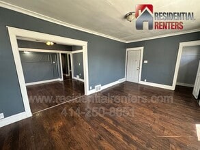 2976 N 26th St in Milwaukee, WI - Building Photo - Building Photo