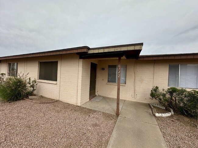 6742 E Dallas St in Mesa, AZ - Building Photo - Building Photo