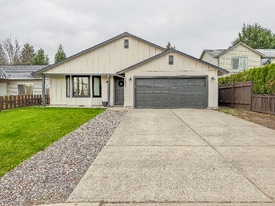 12502 NE 19th St in Vancouver, WA - Building Photo