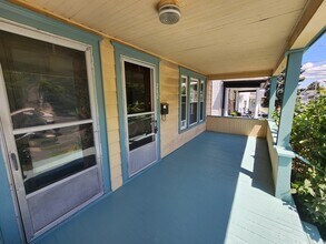 262 Tennyson Ave, Unit 262 in Syracuse, NY - Foto de edificio - Building Photo