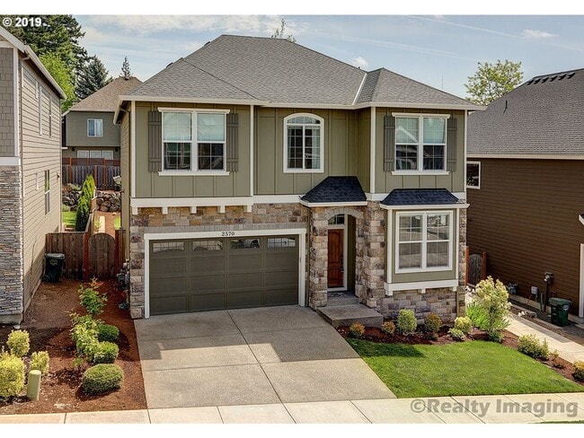 2570 NW 108th Terrace in Portland, OR - Building Photo - Building Photo