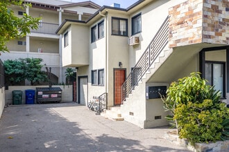 7156-7160 Lexington Ave in West Hollywood, CA - Building Photo - Building Photo