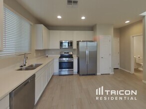 5830 W Wood St in Phoenix, AZ - Building Photo - Building Photo
