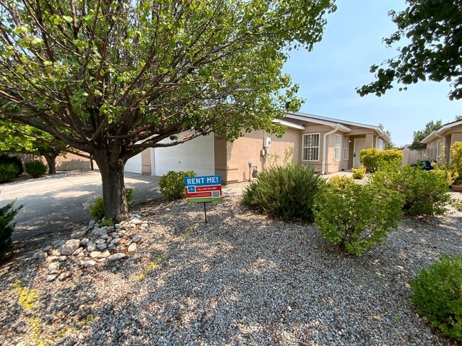 11432 Vistazo Pl SE in Albuquerque, NM - Building Photo - Building Photo