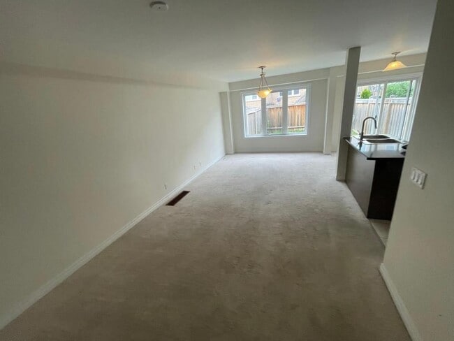 68 Great Gabe Cres in Oshawa, ON - Building Photo - Building Photo