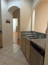 3000 Laurel Park Ln-Unit -103 in Kissimmee, FL - Building Photo - Building Photo