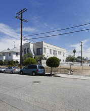 960 S Berendo St in Los Angeles, CA - Building Photo - Building Photo