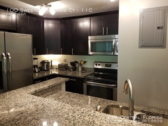 100 Sweetgum Woods Ct-Unit -11C in Deltona, FL - Foto de edificio - Building Photo