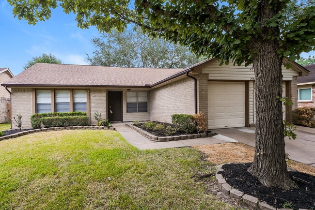 property at 2406 Heathergold Dr