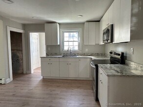 19 Hawkins St in Griswold, CT - Building Photo - Building Photo
