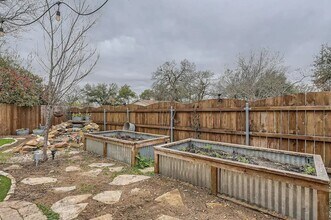 11519 Fast Horse Dr in Austin, TX - Foto de edificio - Building Photo