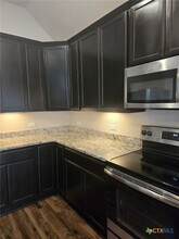 1609 Hillside Dr in Temple, TX - Foto de edificio - Building Photo