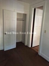 1061 Beacon St in Brookline, MA - Foto de edificio - Building Photo