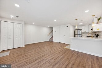 9287 Chadburn Pl in Gaithersburg, MD - Building Photo - Building Photo