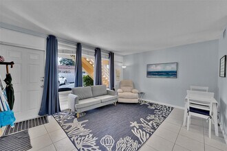 4627 Bougainvilla Dr in Lauderdale-by-the-Sea, FL - Building Photo - Building Photo