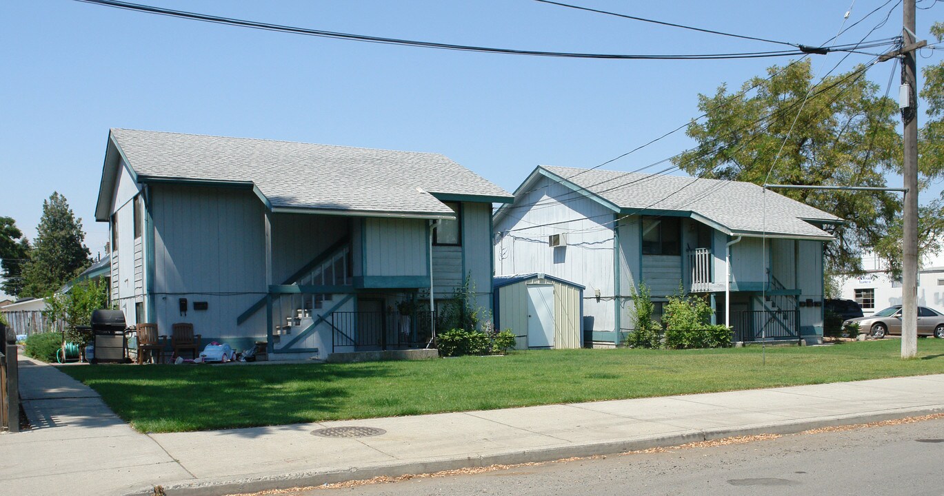 2437-2443 N Standard St in Spokane, WA - Building Photo