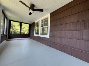 2425 Demington Dr in Cleveland Heights, OH - Building Photo - Building Photo