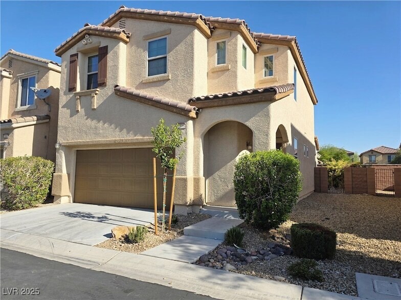 7596 Peaceful Trellis Dr in Las Vegas, NV - Building Photo