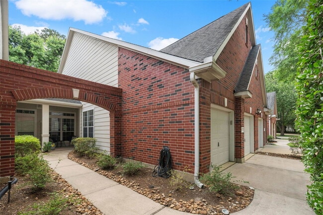 64 S Piper Trace in Spring, TX - Building Photo - Building Photo