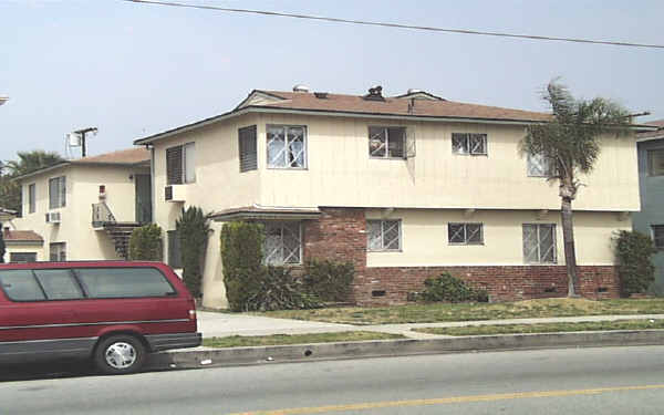 6949 Fulton Ave in North Hollywood, CA - Building Photo - Building Photo