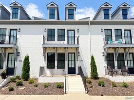 130 Iberville St in Madison, AL - Building Photo