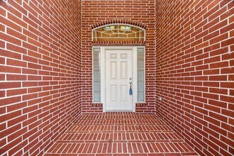 110 Sweet Leaf Grove Ln in Conroe, TX - Building Photo - Building Photo