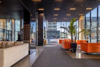 Solar Uniquartier – Lumeo Appartements in Brossard, QC - Building Photo - Interior Photo