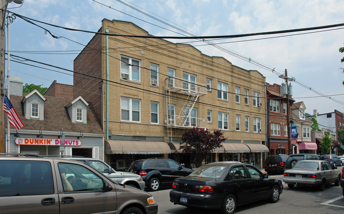 357-359 Millburn Ave in Millburn, NJ - Building Photo