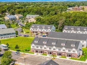 104 Dover St in Central Islip, NY - Building Photo - Building Photo