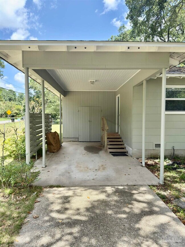 1400 E Mallory St in Pensacola, FL - Building Photo - Building Photo
