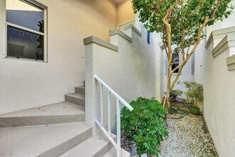 27031 Lake Harbor Ct in Bonita Springs, FL - Building Photo - Building Photo